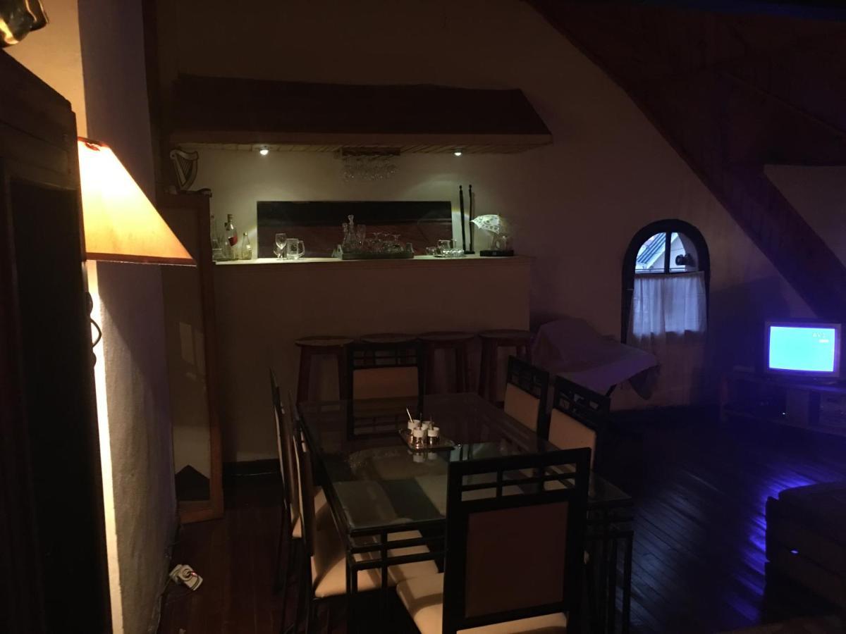 Le Fumoir Guest House Chambre Double Антананариву Екстериор снимка