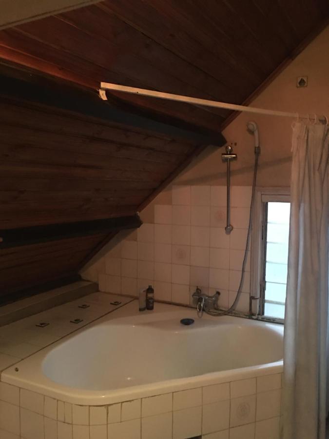 Le Fumoir Guest House Chambre Double Антананариву Екстериор снимка