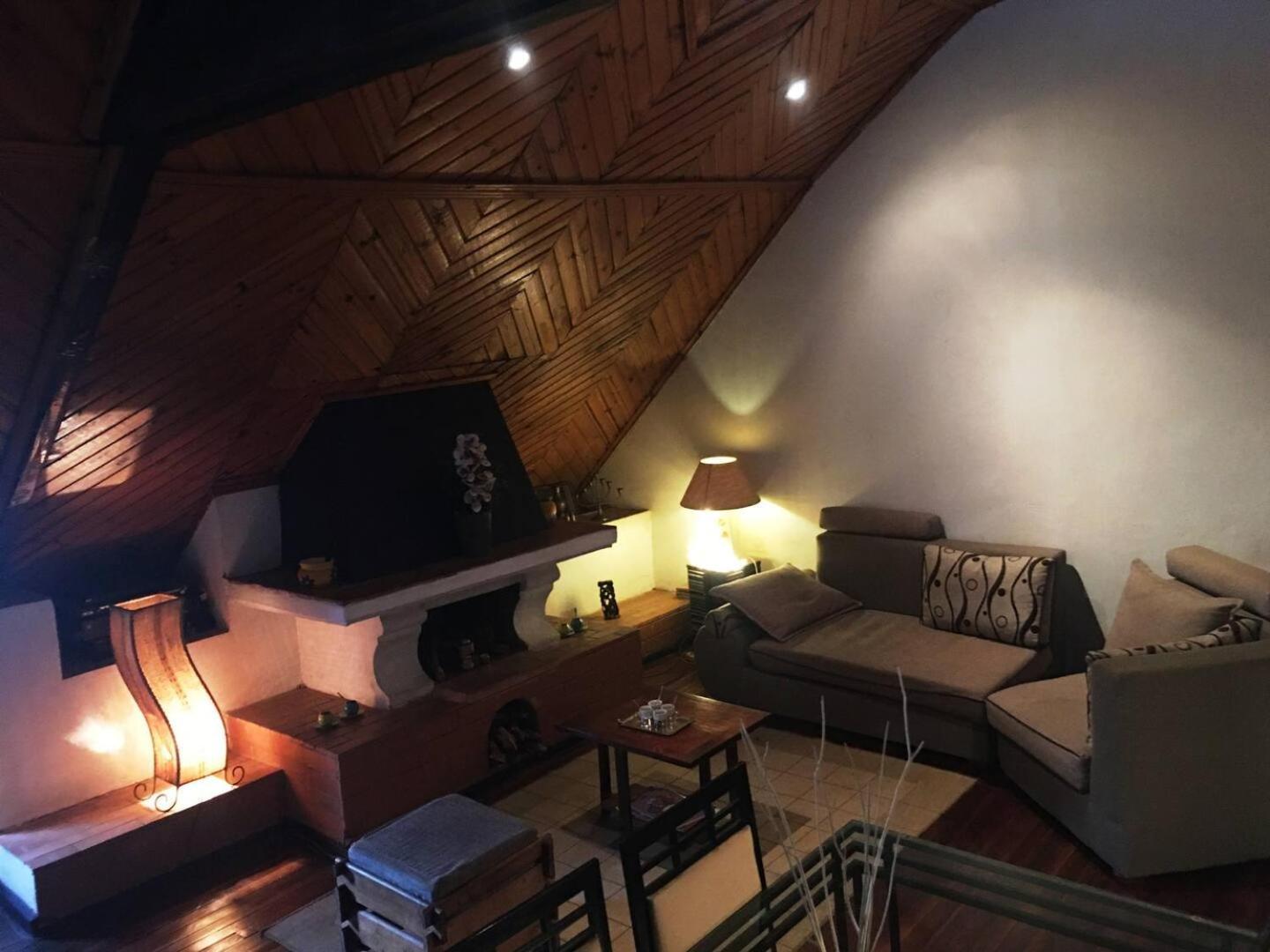 Le Fumoir Guest House Chambre Double Антананариву Екстериор снимка